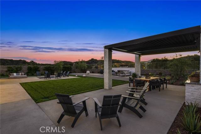 Silverado, CA 92676,18305 Saddle Crst