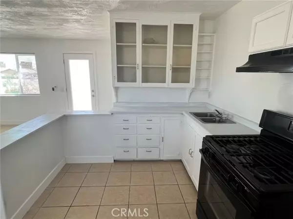 29 Palms, CA 92277,6104 Chia Avenue