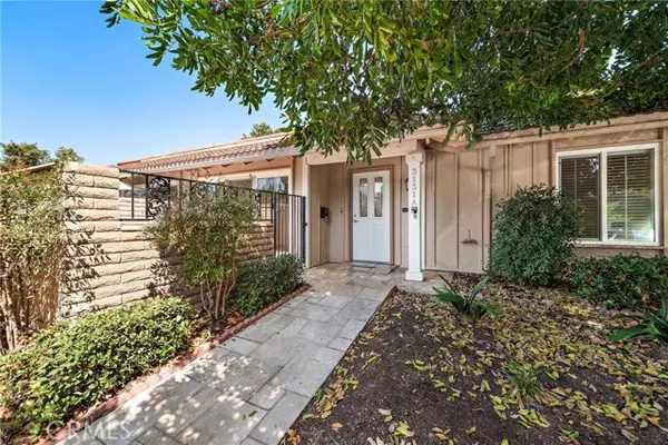 Laguna Woods, CA 92637,3131 North Via Serena