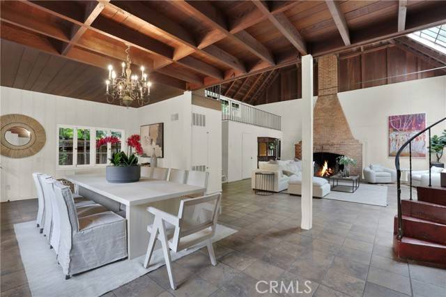 Santa Monica, CA 90402,533 West Rustic Road