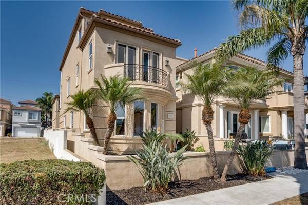 309 8th Street, Huntington Beach, CA 92648