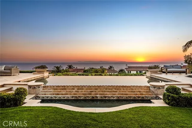 22 Scenic Bluff, Newport Coast, CA 92657