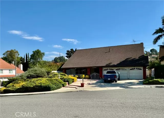 24952 Grissom Road, Laguna Hills, CA 92653