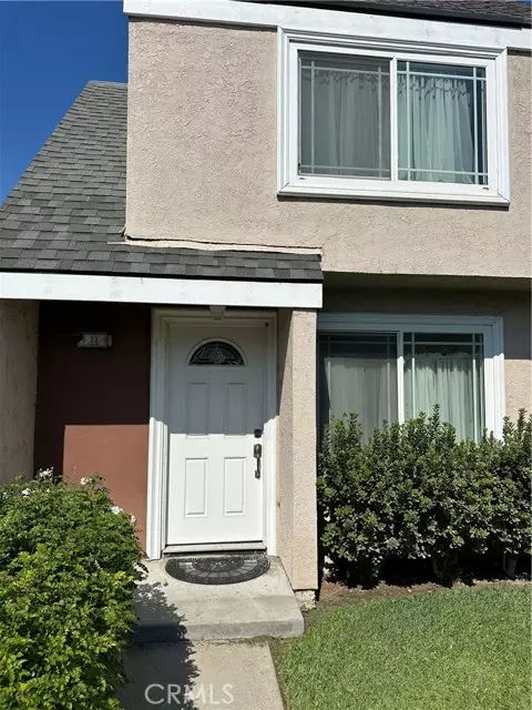 11 Albany, Irvine, CA 92604