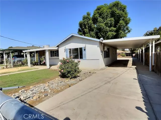 222 East Moneta Avenue, Bakersfield, CA 93308