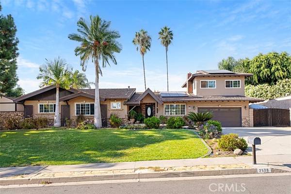 2529 East Villa Vista Way, Orange, CA 92867