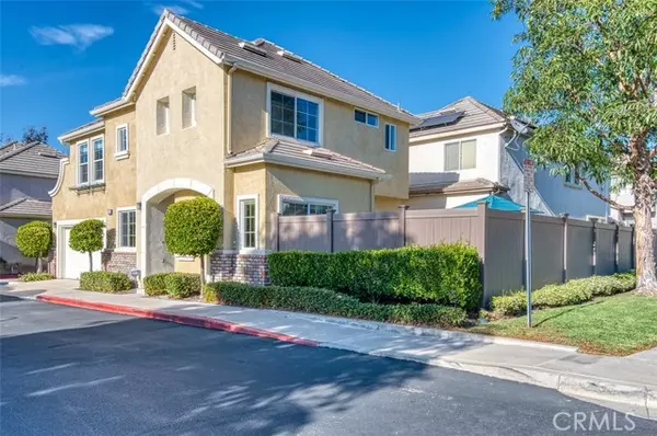 Rancho Santa Margarita, CA 92688,91 Bloomfield Lane