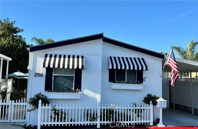 208 Tremont Dr, Newport Beach, CA 92660