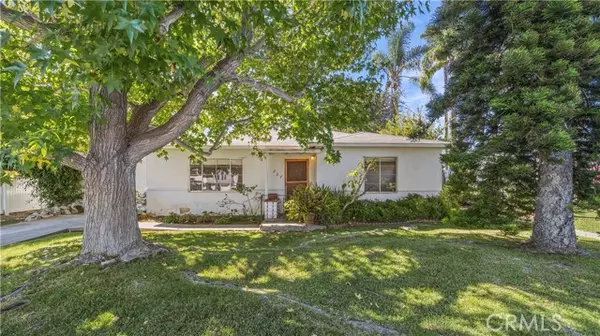 227 Palmer Street,  Costa Mesa,  CA 92627