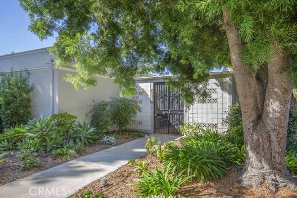 537 Via Estrada, Laguna Woods, CA 92637