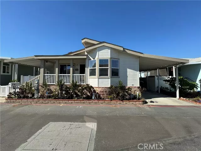 16444 Bolsa Chica Street, Huntington Beach, CA 92649