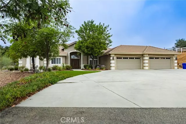 30030 Mckenna Heights Court, Valley Center, CA 92082