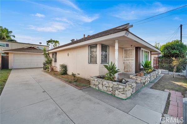 7872 Cypress Drive, Huntington Beach, CA 92647