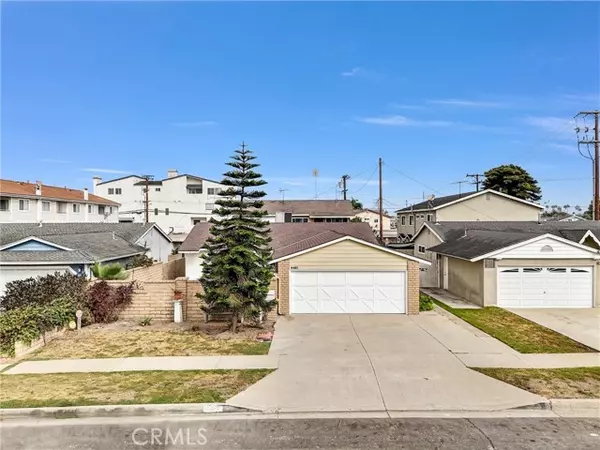 Los Alamitos, CA 90720,4461 Farquhar Avenue