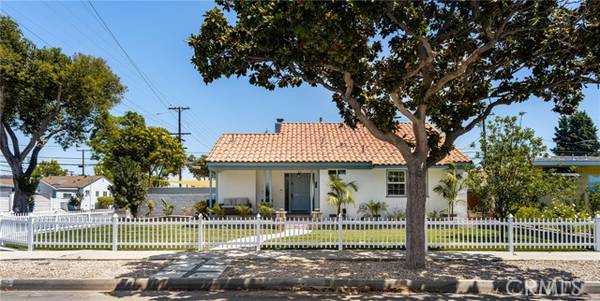 3684 Woodruff Avenue, Long Beach, CA 90808