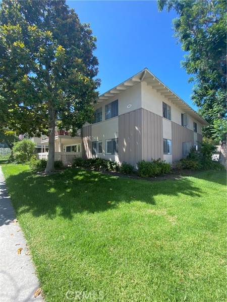 255 Calle Aragon, Laguna Woods, CA 92637