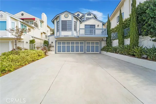 Dana Point, CA 92624,34582 Camino Capistrano