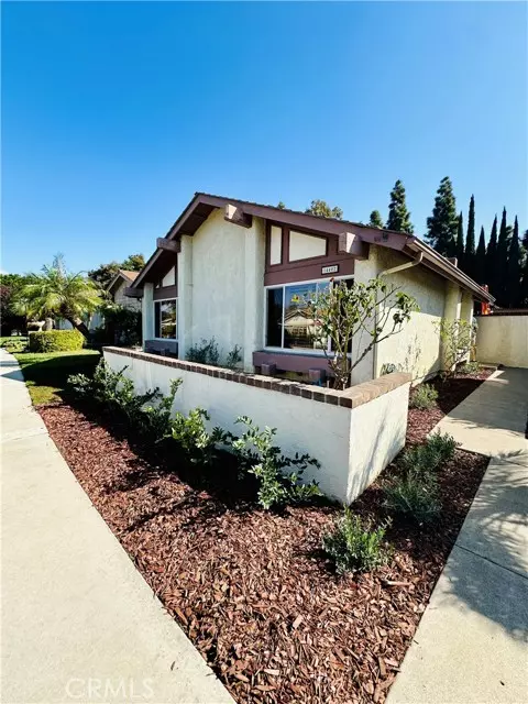 Tustin, CA 92780,14402 Pinewood Road