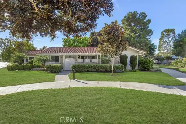 2223 Via Puerta, Laguna Woods, CA 92637