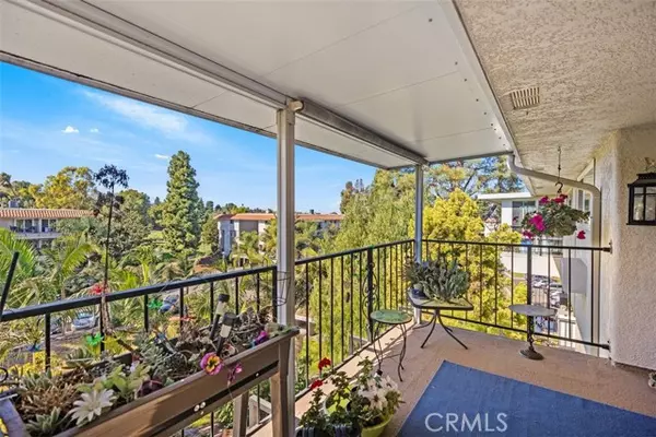 Laguna Woods, CA 92637,2393 Via Mariposa West