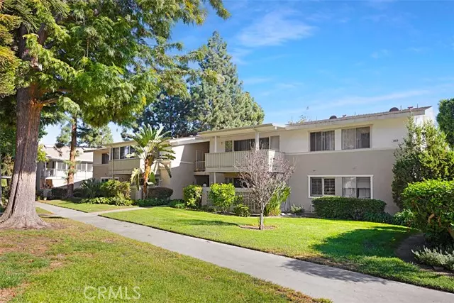 Laguna Woods, CA 92637,353 Avenida Sevilla