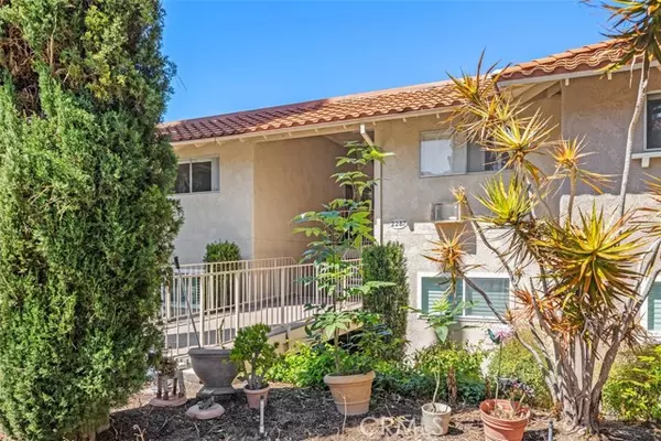 Laguna Woods, CA 92637,2287 Via Puerta