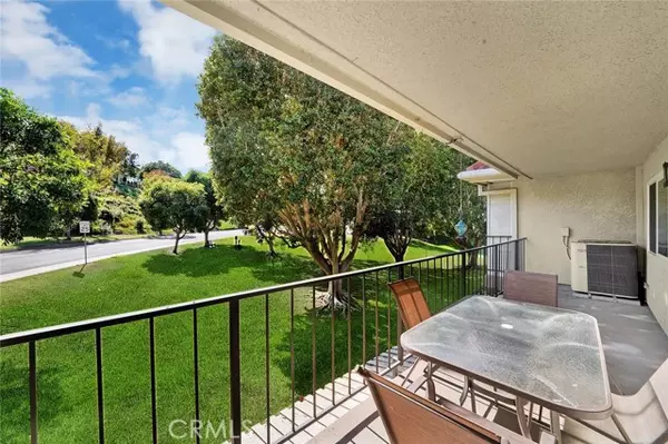 Laguna Woods, CA 92637,5498 East Paseo Del Lago