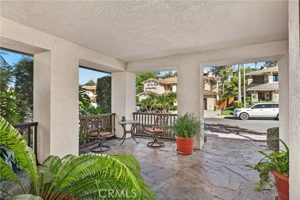 Rancho Santa Margarita, CA 92688,5 Summit Court