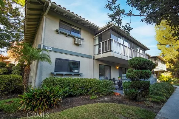 Laguna Woods, CA 92637,833 RONDA MENDOZA