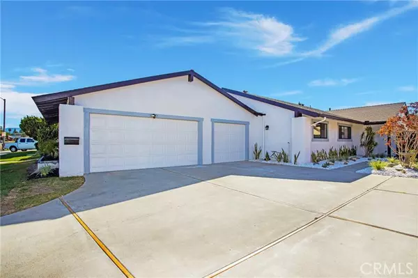 744 East Fairway Drive, Orange, CA 92866