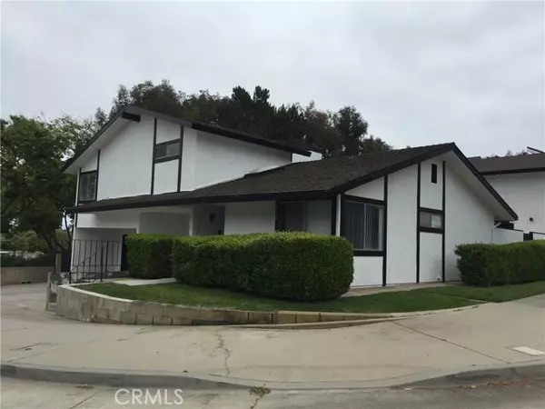 402 Detroit Avenue, Huntington Beach, CA 92648