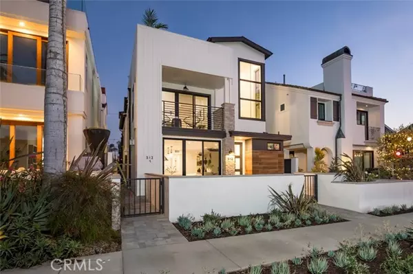 Corona Del Mar, CA 92625,512 Marguerite Avenue