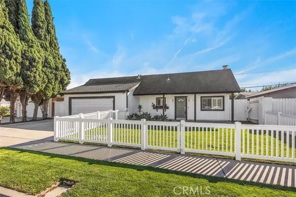 1169 Dorset Lane, Costa Mesa, CA 92626