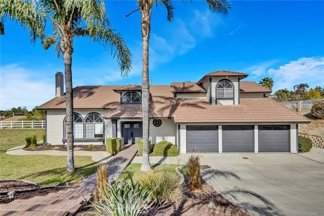 Riverside, CA 92504,15710 Streamview Court