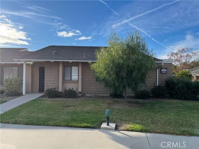 Huntington Beach, CA 92646,8565 Colusa Circle