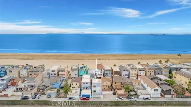 55 B Surfside Avenue, Surfside, CA 90740