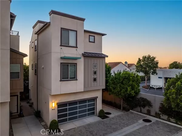 Costa Mesa, CA 92627,1833 Ocean Court