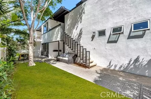 Corona Del Mar, CA 92625,401 Jasmine UPPER FLOOR Avenue