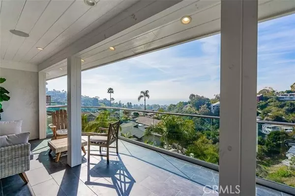 Laguna Beach, CA 92651,986 Oriole Drive