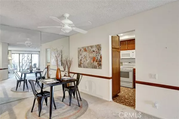 Irvine, CA 92618,4214 Apricot Drive