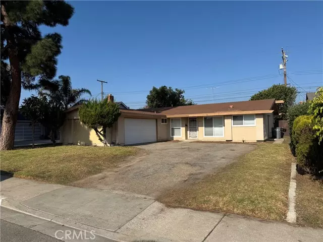 Oxnard, CA 93036,1311 Fuchsia Street