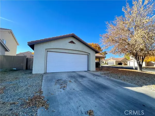 44135 17th East Street, Lancaster, CA 93535