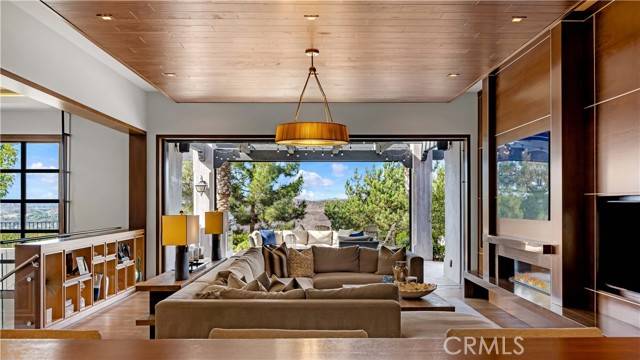 Ladera Ranch, CA 92694,2 Thomas Road