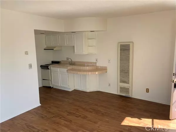 San Clemente, CA 92672,309 Avenida Victoria