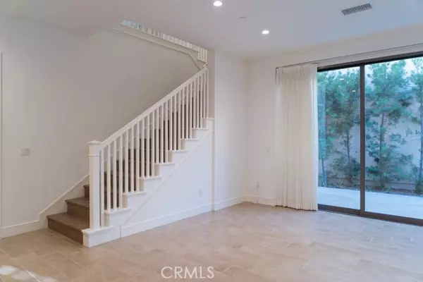 Irvine, CA 92618,159 Linda Vista