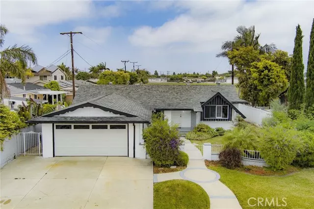 16082 Schryer Lane, Huntington Beach, CA 92649