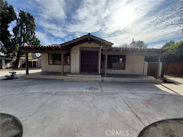 21114 Chase Street, Canoga Park, CA 91304