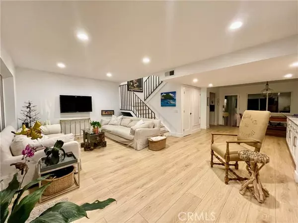 San Clemente, CA 92672,144 Avenida Baja