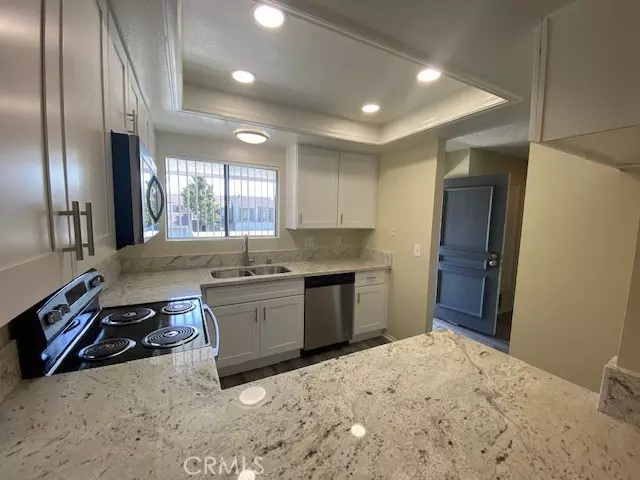 Anaheim, CA 92807,490 South Ranch View Circle