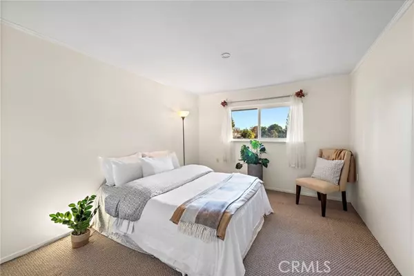 Laguna Woods, CA 92637,2118 Via Puerta